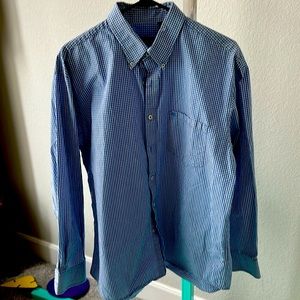 Men’s IZOD long sleeve cotton button down blue gingham
